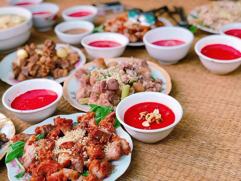 Dê núi là món ăn đặc sản Ninh Bình nổi tiếng từ lâu.
