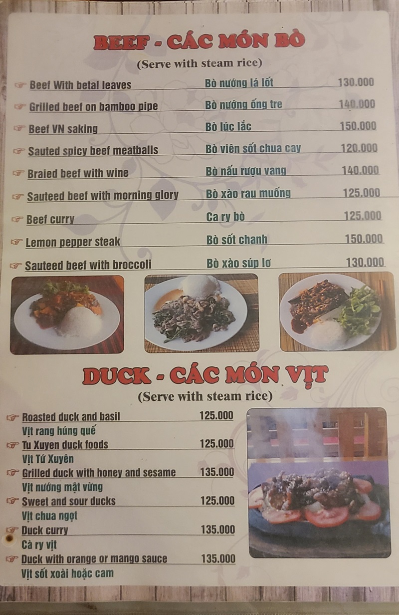 Menu Yummy Restaurant đa dạng với chủ yếu là các món ăn Việt Nam nhưng với bàn tay chế biến cầu kỳ của đầu bếp tạo ra những hương vị đặc biệt.