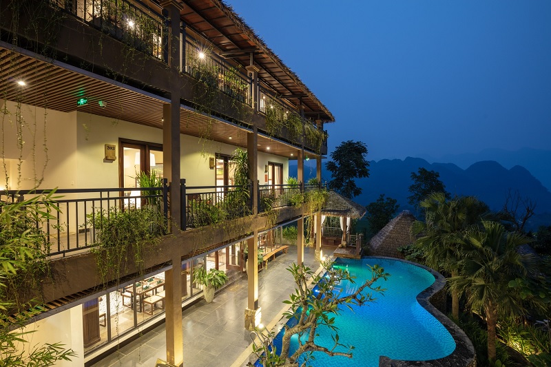 Ebino Pù Luông Resort.