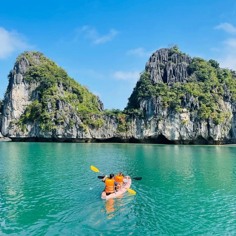 Vịnh Lan Hạ có gì chơi?