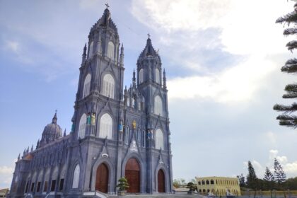 Nhà thờ Trà Cổ Móng Cái Quảng Ninh giờ lễ, địa chỉ.