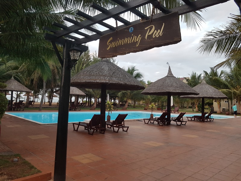 Vên Vên Resort Hồ Cốc.