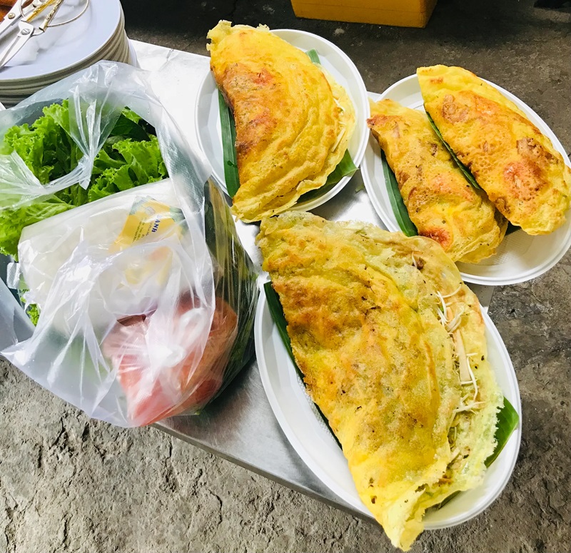 Bánh xèo quận 7 - Chi.