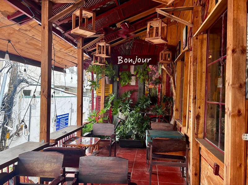 Đánh giá Bonjour Cafe The Art.