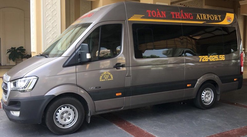 Giá vé và cách đặt limousine Toàn Thắng.