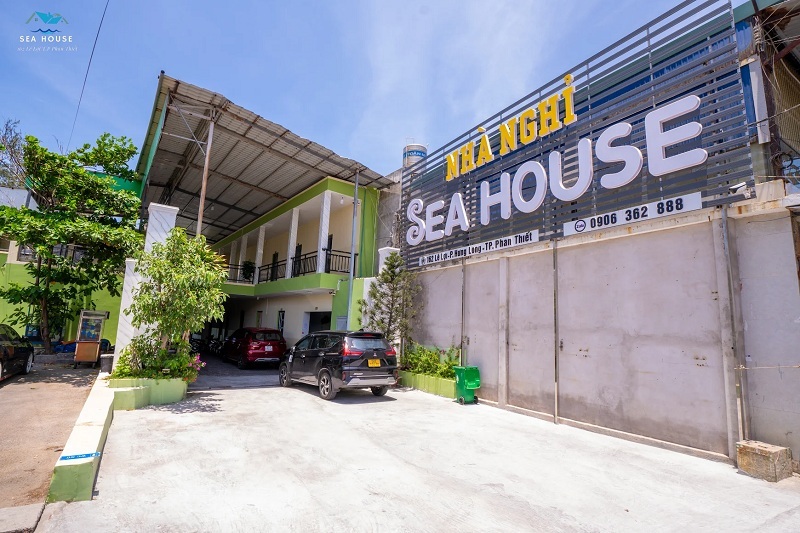 Nhà nghỉ Sea House.